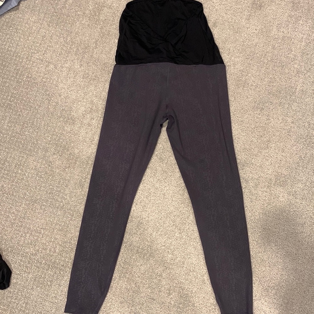 Maternity Leggings- Small